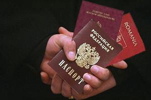 Пропонуючи українцям свої паспорти Румунія, Угорщина і Росія послаблюють свої діаспори