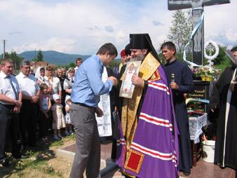 На роздоріжжі шляхів до 3-х сіл Ужгородщини освятили Пам’ятний Хрест