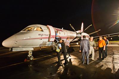 В Ужгороді приземлився перший літак з Києва (ФОТО)